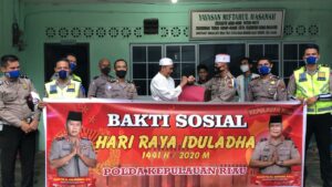 Baksos Hari Raya Idul Adha 1441 Hijriah, Dirlantas Polda Kepri Bagikan Sembako Ke Panti Asuhan