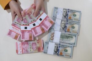 Polisi Bongkar Sindikat Pemalsu Uang Rupiah dan Dolar di Bogor