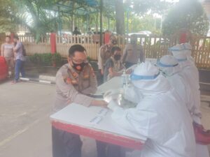 Polsek Batu Ampar Gelar Rapid Test, Hasilnya Semua Non-Reaktif