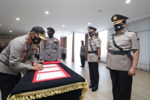 AKBP Yos Guntur Resmi Jabat Kapolresta Barelang