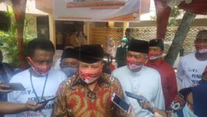 Resmi Mendaftar ke KPU Batam, Lukita : Mari Kita Tunjukan Pilkada Aman di Batam