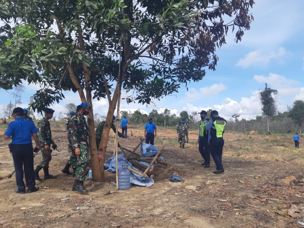 Ganggu Keselamatan Penerbangan, Lanud Hang Nadim Hentikan Pembakaran Hutan