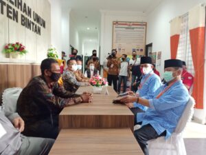 ADA Daftar ke KPU Bintan, Apri-Roby Tak Jadi Lawan Kotak Kosong