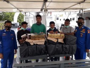 Polisi Berhasil Gagalkan Penyelundupan 2000 Bungkus Rokok Tanpa Dokumen di Batam