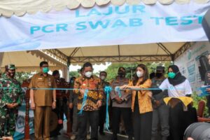 Dimotori Kabinda Kepri dan Pengusaha di Batam, Pjs Gubernur Kepri Apresiasi Drive Thru Rapid dan Swab Tes