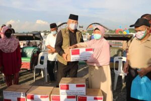 Pemko Batam Salurkan 200 Paket Bantuan China ke Belakang Padang