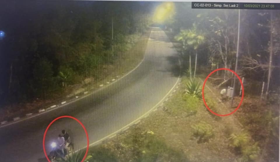 Matikan Lampu Jalan di Sei Ladi, Aksi Tiga Orang ini Terekam Kamera Pengintai Diskominfo Batam