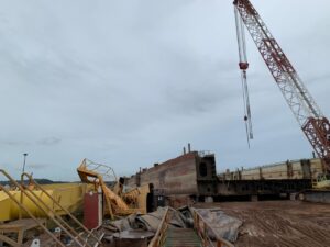 PT GTI Tak Tetapi Janji, Pemotongan Kapal Accacia Nassau Tanpa Izin Terus Berlangsung