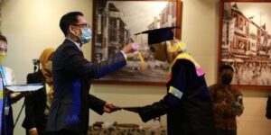 Salut, 25 TKI di Hongkong Raih Gelar Sarjana