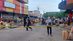 Seorang Pria Tewas di Samarinda Shoping Center Batam, Pisau Masih Menancap di Dada Kiri