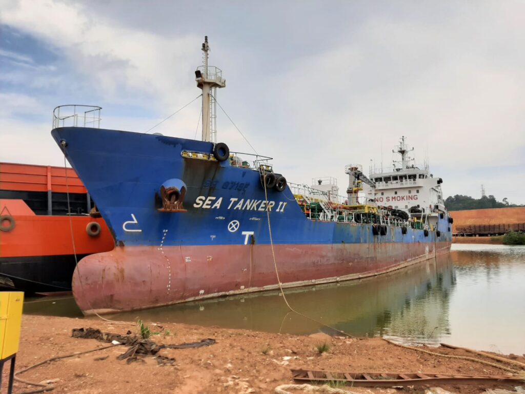 Ditpolairud Polda Kepri Sita Kapal MT Sea Tanker II