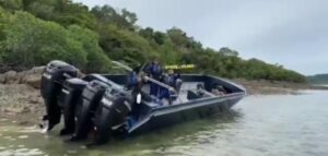 Polairud Polda Kepri Amankan Kapal Cepat Terdampar di Pulau Abang Batam