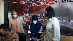 Palsukan Surat Rapid Antigen, Wanita di Batam ini Ditangkap Polisi