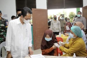 Tersebar di Tujuh Lokasi, Ribuan Pelajar di Batam Divaksin