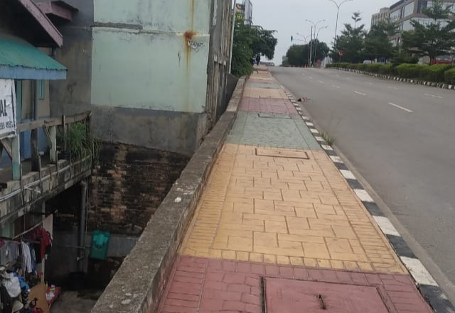 Akibat Pelebaran Jalan Simpang Baloi, Warga Keluhkan Tak Lagi Bisa Berjualan