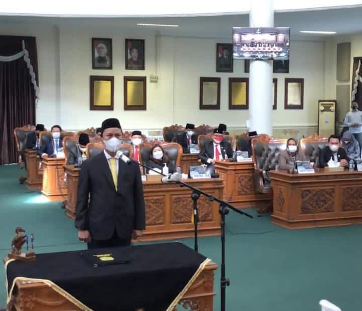 Gantikan Ade Angga, Oktavio Bintana Resmi Dilantik Sebagai Anggota DPRD Tanjungpinang