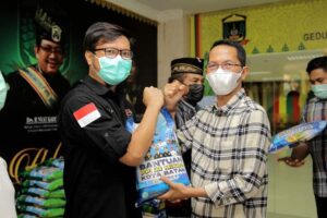 Turut Diperhatikan, Pemko Batam Juga Salurkan Sembako Untuk Pelaku Seni dan Ekraf