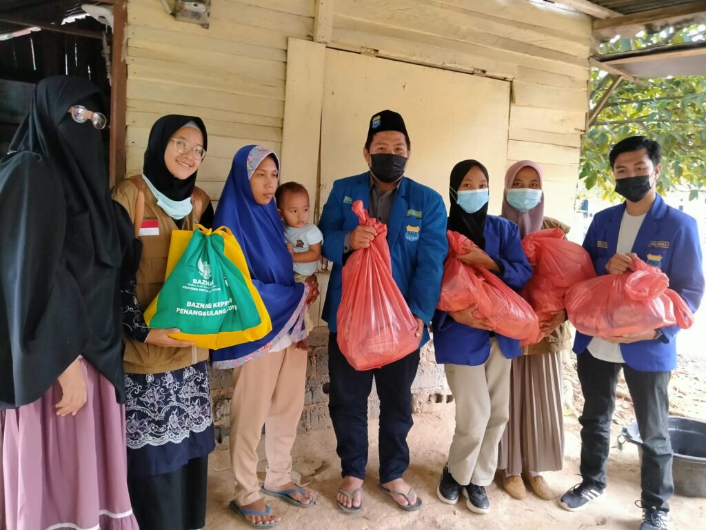 Forkomabinas Kepri Bersama PMII UNRIKA Salurkan Bantuan Kepada Penderita Penyakit Keras