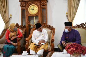 Gubernur Tampung Keluh Kesah Kepala SMK se Kabupaten Karimun