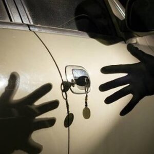 Mobil Mewah di Batam Dicuri, Pelaku Gunakan Mobil Derek