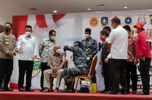Hadiri Launching Vaksinasi Booster di Batam, Mendagri Bangga dengan Kepri
