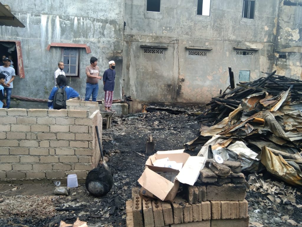 Rumah Yang Terbakar di Batu Merah Sudah Tak Dihuni 2 Tahun