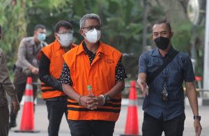 Norman, Bos Rokok Asal Batam Suap Bupati Bintan Ratusan Juta untuk Dapatkan Kuota Rokok