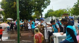 Kembali Unjukrasa, Puluhan Imigran WN Afghanistan Terobos Pagar DPRD Batam