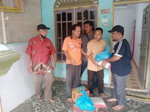 Bataminfo Media Grup Salurkan Bantuan Sembako Untuk 3 Bocah Yatim Piatu di Batam