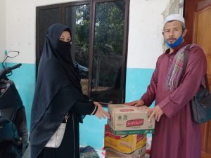 Sambangi Panti Asuhan Yayasan Ar-Rohmah Bengkong, Bataminfo Media Grup Bagikan Sembako