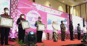 Pemprov Kepri Terima Penghargaan Penyelenggara Pelayanan Publik ‘Sangat Baik’ di lingkup Pemda 2021