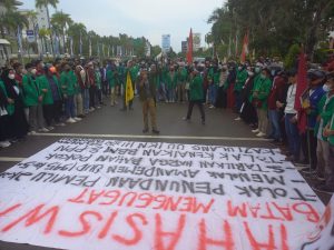 Unjuk Rasa Mahasiswa di DPRD Batam, ini Tuntutannya