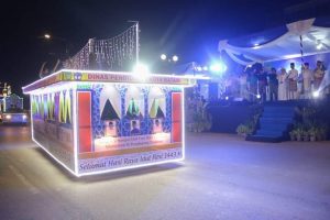 Ada Mobil Hias dan Lampu Colok, Pawai Takbir di Kota Batam Meriah