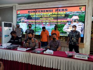 DOR!!! Dua Pelaku Spesialis Pecah Kaca Mobil di Batam Dilumpuhkan Timah Panas Polisi