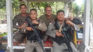 Dansat Brimob Polda Kepri Terbang ke Poso Jenguk Anggotanya
