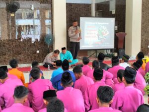 Polsek Lubuk Baja Jadi Narsum Sosialisasi Penyuluhan Narkoba di SMPS IT EL Yasin