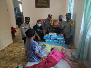 Perhatian untuk Penderita Lumpuh di Belakang Padang,Ini Yang dilakukan Polsek Belakang Padang