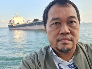 Kapal Limbah Beracun PT.J Semakin Liar Diperairan Kepri, Boyamin Langsung Melaporkan Ke Menko-Polhukam