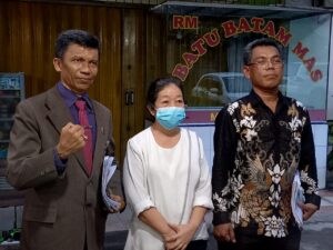 Tiga Kali Mediasi dan Gagal, Kuasa Hukum Theresia Manek Menilai Hakim Mediator Tak Bijak