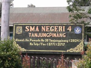 Fantastis! Bangun Toilet di SMA 4 Tanjungpinang Capai Rp649 Juta, Proyek CV Beton Pratama Diduga Bermasalah