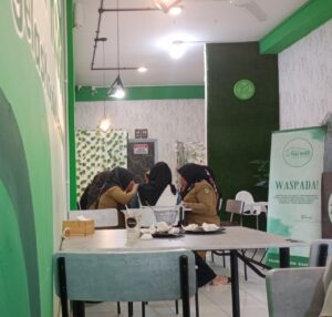 Asik Bercerita di Kedai Hingga Lupa Jam Kerja, Sejumlah Pegawai Pemko Diduga Tidak Patuhi Aturan