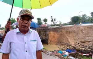 Dampak Pengerjaan Jembatan, Puluhan Rumah Terdampak Banjir dan Longsor di Tiban, Hendrik: BP Batam Segera Siasati!