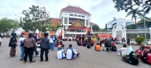 Berorasi di Depan Kantor Walikota Batam, Ribuan Buruh Akan Dikerahkan Untuk Kawal Rapat Penetapan UMK 