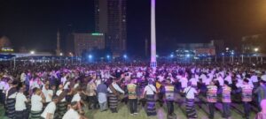 Lautan Manusia Padati Puncak Pelantikan Pengurus PK NTT di Alun-alun Engku Putri