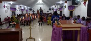 Euforia Natal Kaum Muda GMIT Eklesia Batam, Ratusan Jemaat Padati Ruangan Gereja