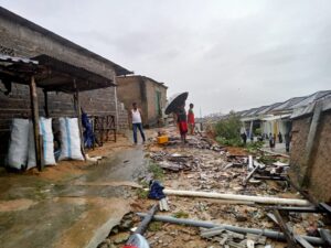 Selain Banjir, Hujan Deras di Batam Akibatkan Longsor pada Pemukiman Warga
