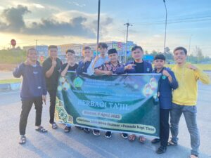 Ratusan takjil di bagikan JEFRIANTO bersama komunikasi Pemuda kopi time