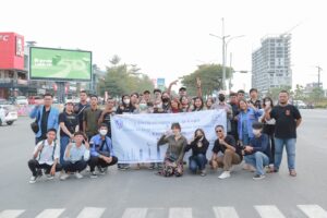 KOMISI PEMUDA PGIW KEPRI DAN GAMKI KEPRI SUKSESKAN AGENDA KEDUA, BAGI TAKJIL DI LAMPU MERAH GELAEL