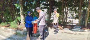 Polsek Batu Ampar Beri Bantuan Kepada Warga Kurang Mampu di Wilayah Hukumnya