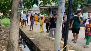 Wanita Paruh Baya Ditemukan Tewas di Parit